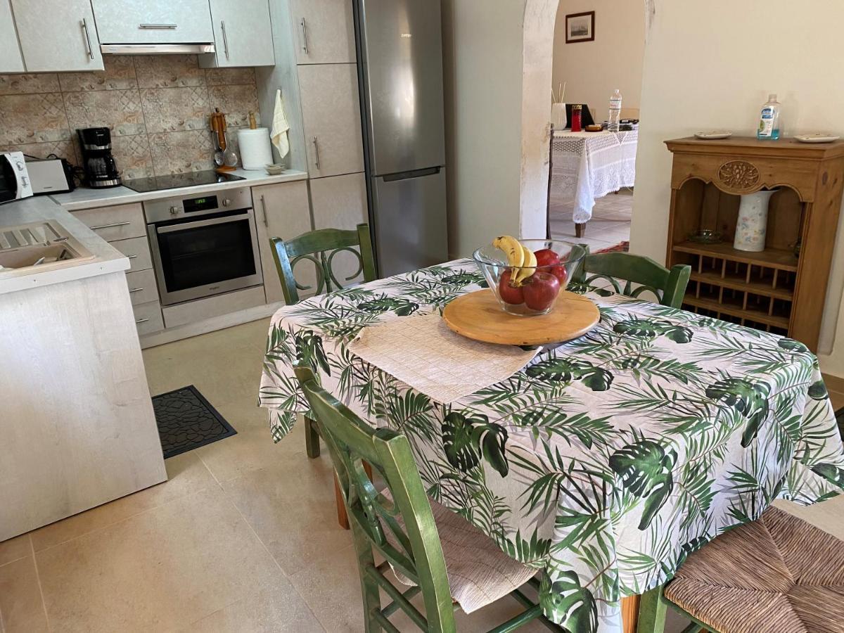 איה אפימיה Lena'S Traditional Villa מראה חיצוני תמונה