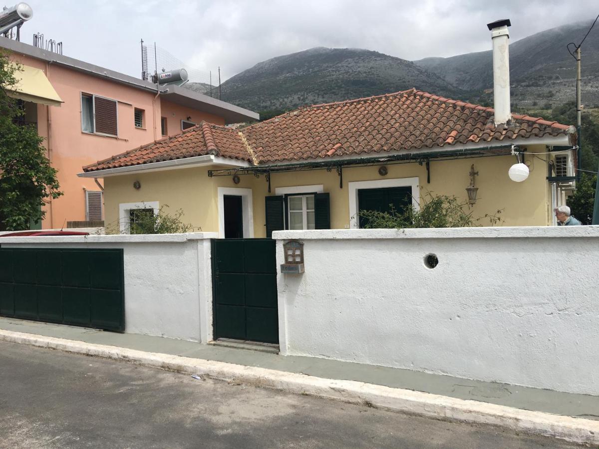 איה אפימיה Lena'S Traditional Villa מראה חיצוני תמונה